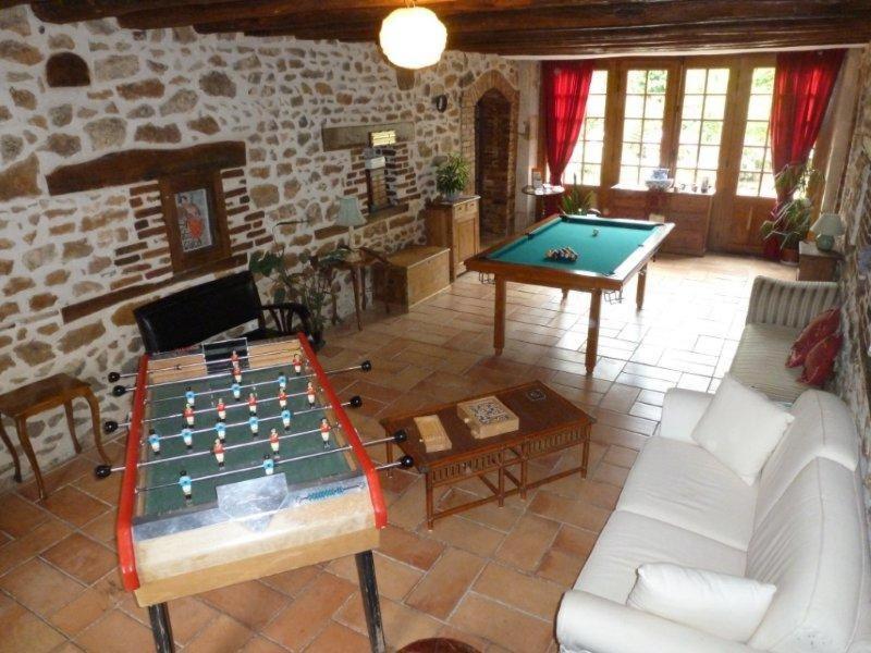 瓦亨地区酒店 Saint-Amand-en-Puisaye 外观 照片