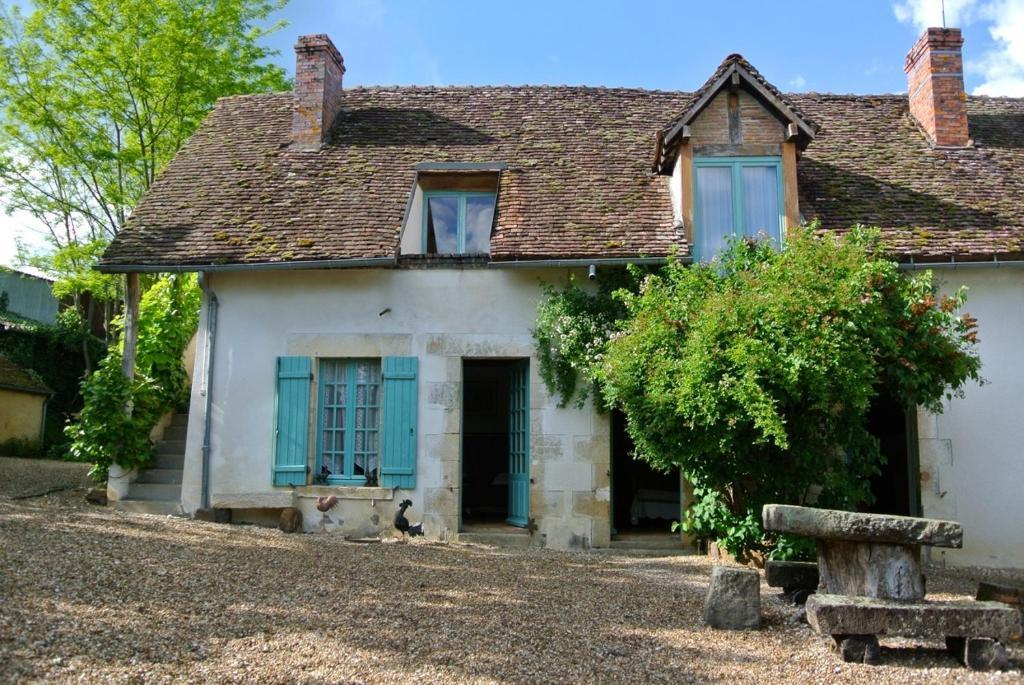 瓦亨地区酒店 Saint-Amand-en-Puisaye 外观 照片